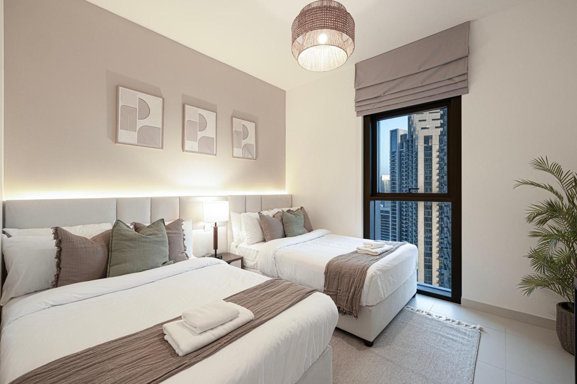 Luxury Sky High 2-bedroom Stunning Burj Khalifa & Fountain Views अपार्टमेंट