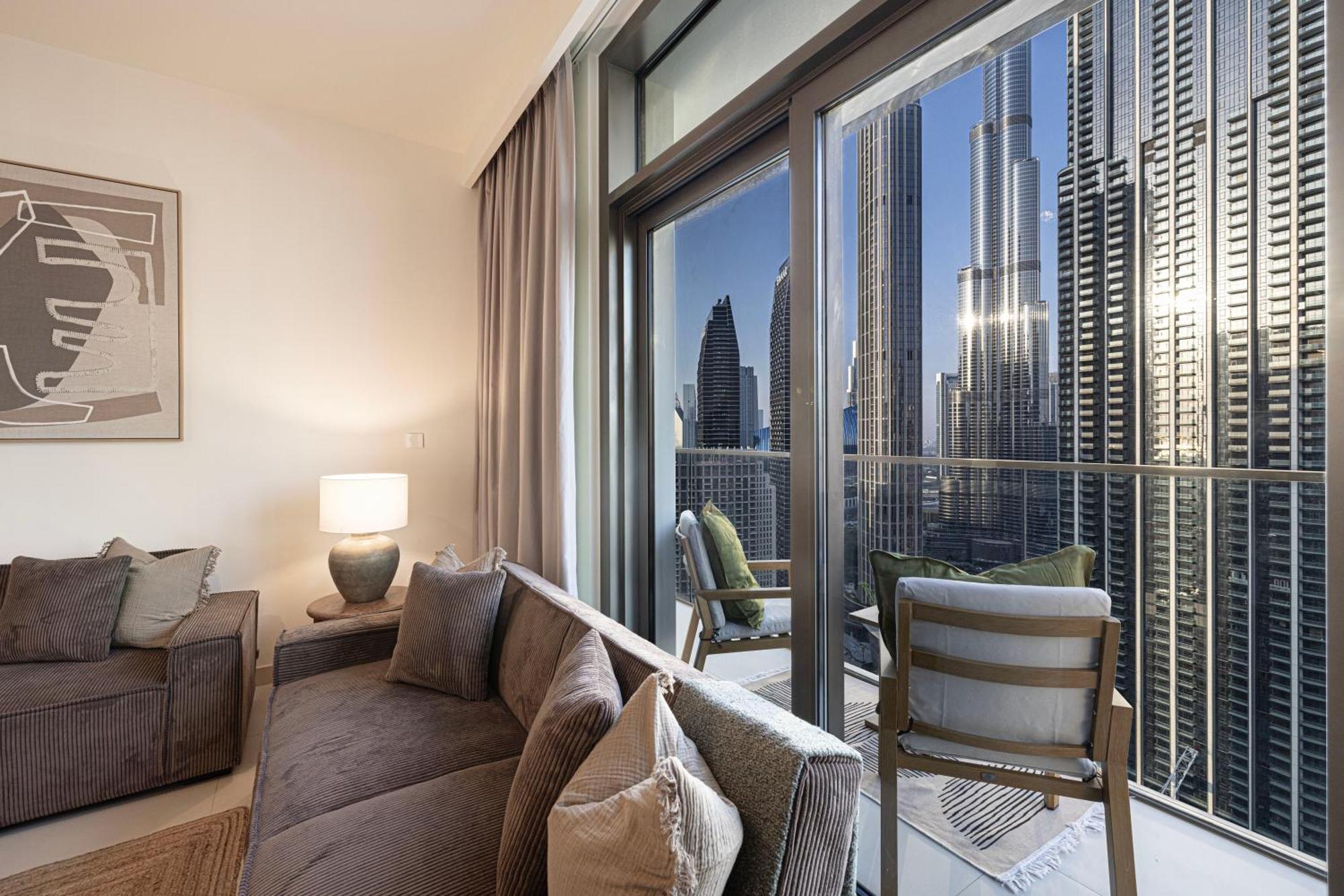 Luxury Sky High 2-bedroom Stunning Burj Khalifa & Fountain Views अपार्टमेंट *